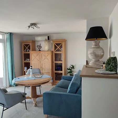 Haus Am Vino Vino Трогир